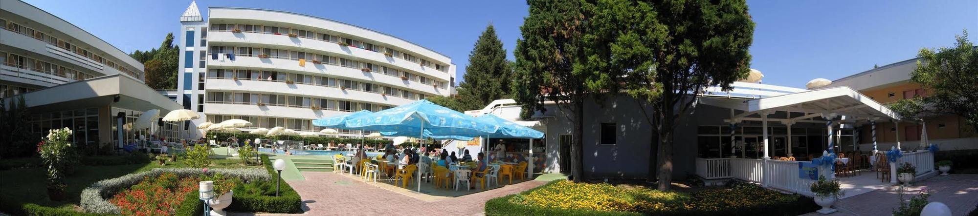 אלבנה Hotel Oasis מראה חיצוני תמונה